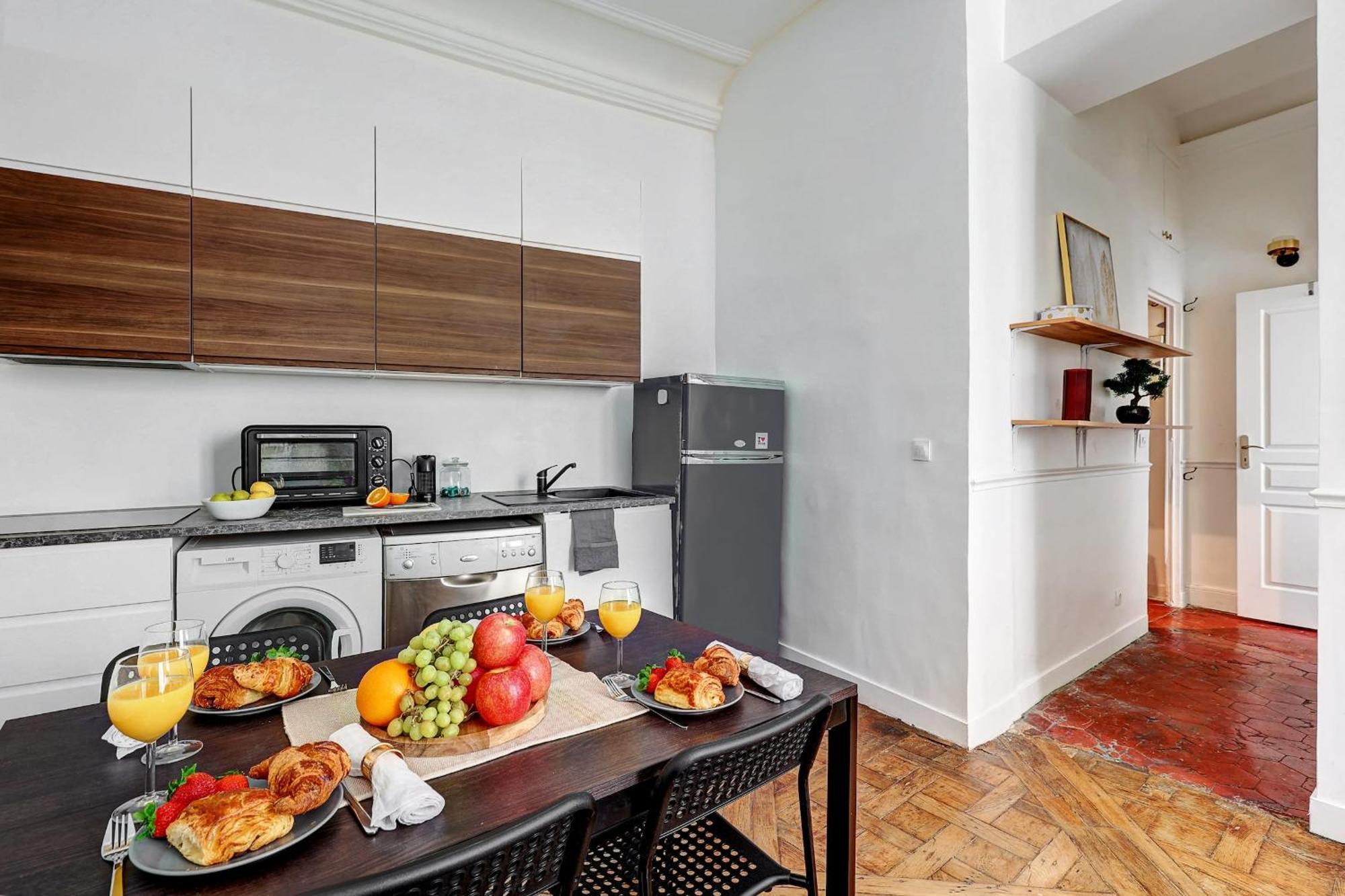 Eiffel Tower & Invalides - 1Br - Cityapartmentstay Paris Bagian luar foto